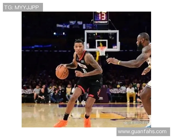 足球球星因脚踝伤缺阵赛季关键战球队前景蒙上阴影